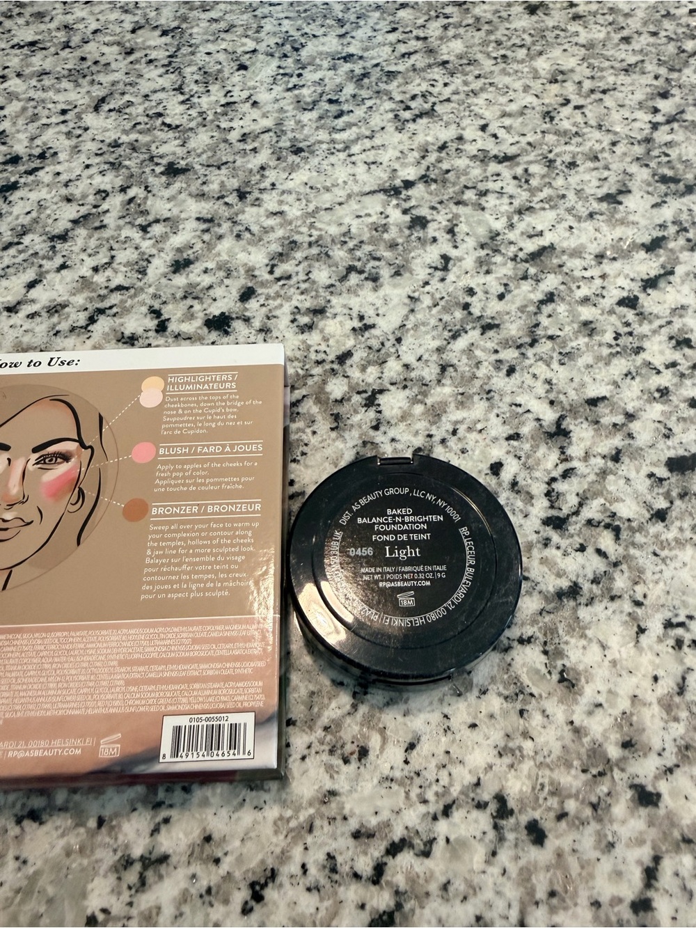 Laura Geller Eyeshadow & Face Palette in Rose and Neutral Tones - Picture 4 of 5